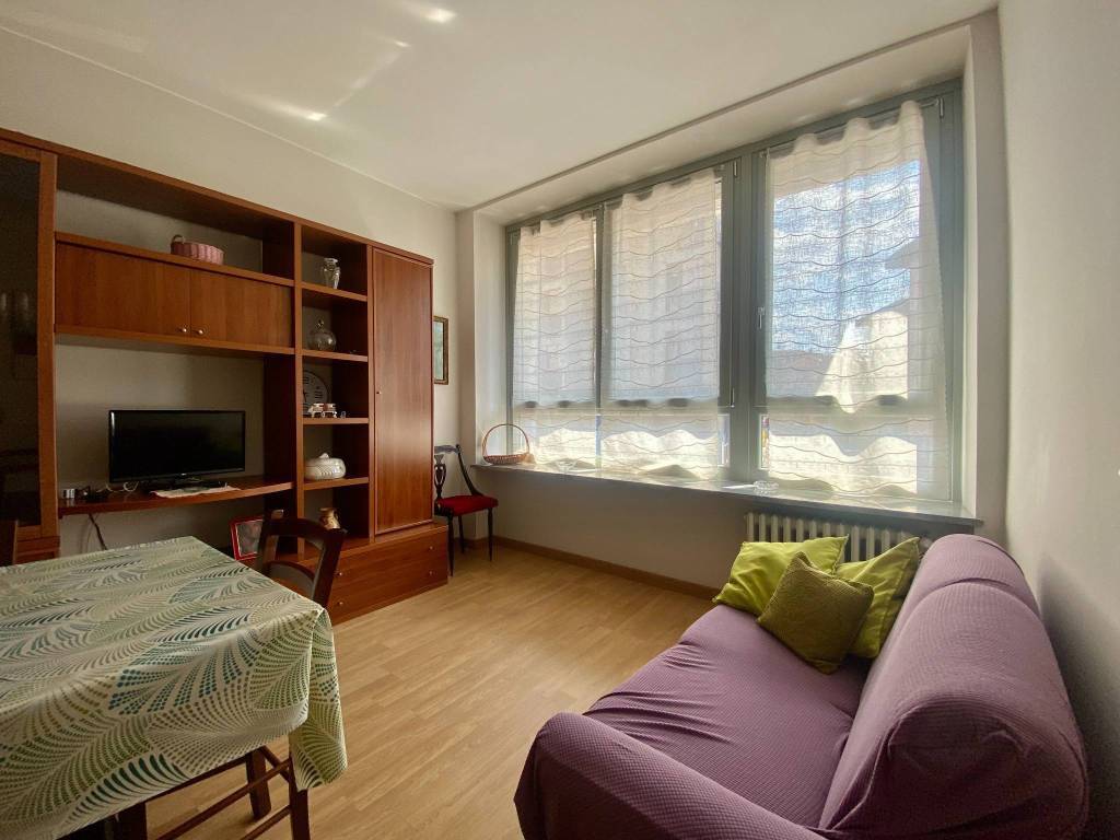 Appartamento a Alba in Viale Giovanni Vico, 6 - Foto 5