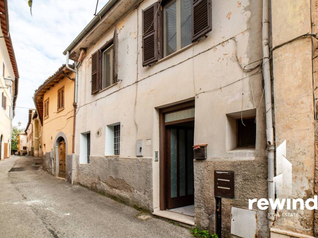 Appartamento a Alatri in Via della Trinità - Foto 2