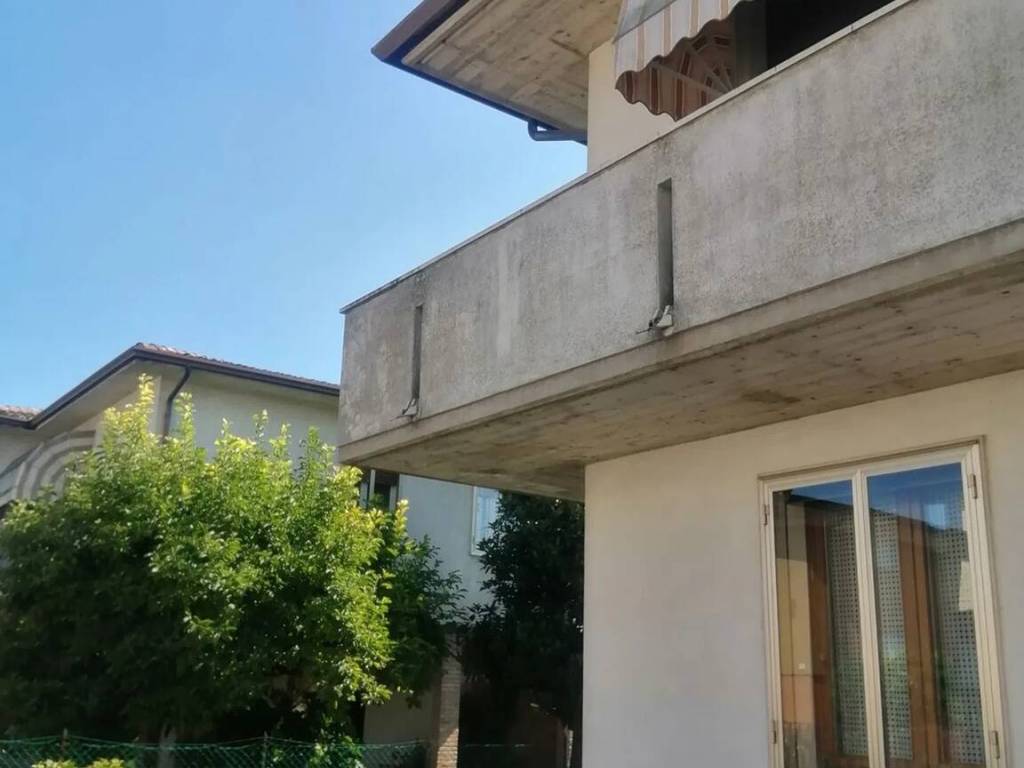 Villa a Legnago in Via Sabotino S.N.C. - Foto 5