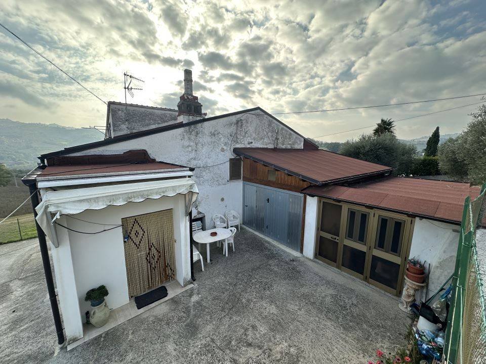 Villa a Canzano in Località Piano DI Corte snc - Foto 5