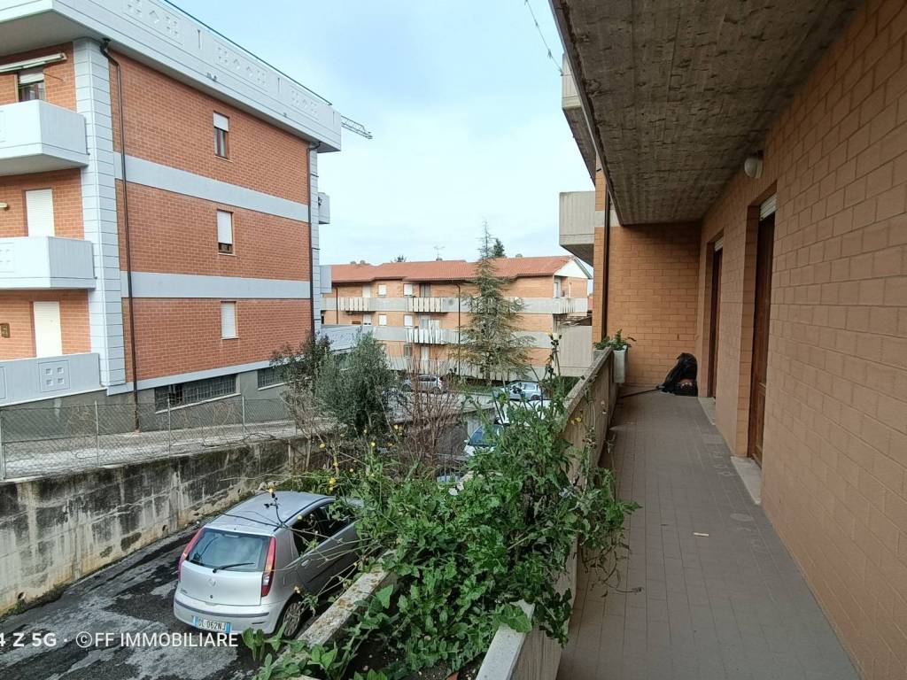 Appartamento a Mogliano in Strada Provinciale Loro-Macina - Foto 4