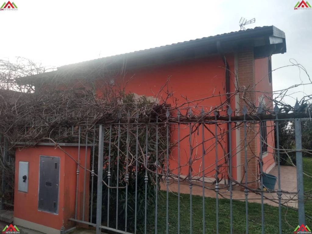 Villa a Alessandria in Piazza Giuseppe Garibaldi - Foto 2