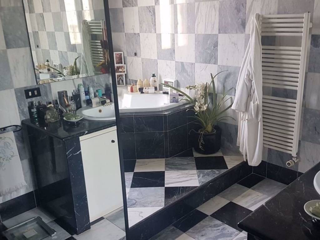 Villa a Peschiera del garda in Via Broglie , 8/G - Foto 4