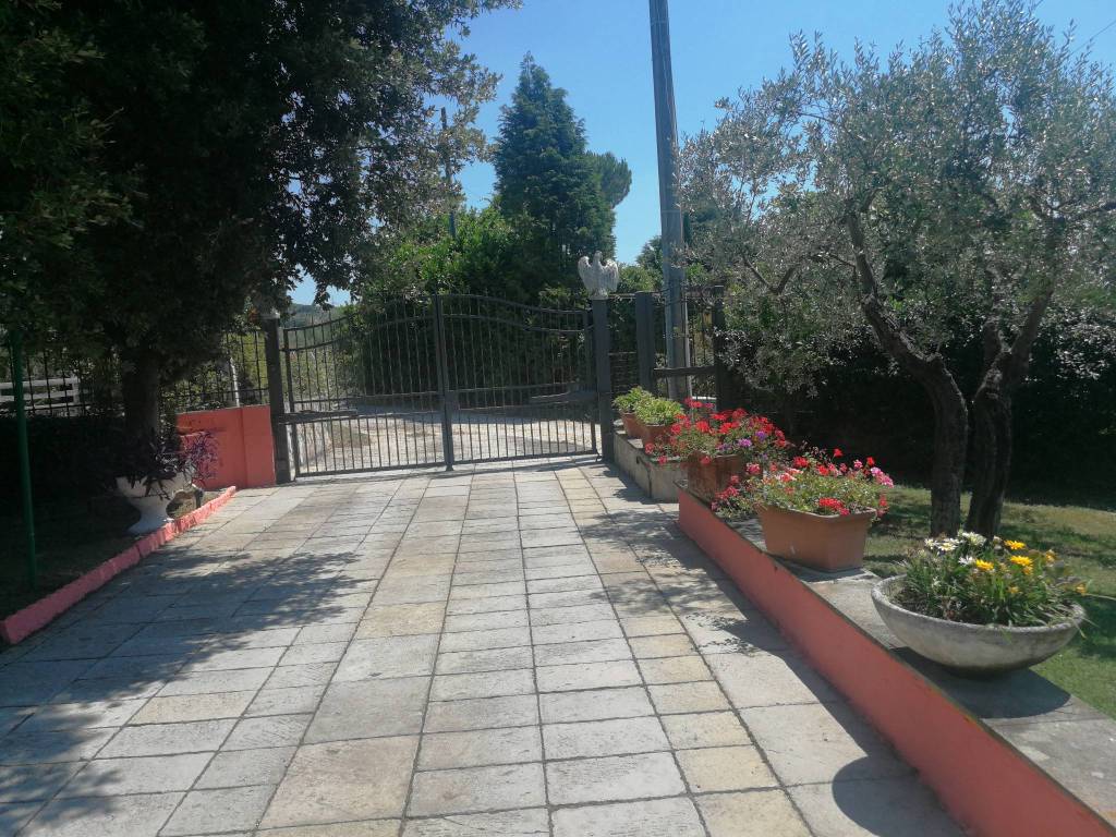 Villa a Montopoli di sabina in Via Ternana - Foto 3