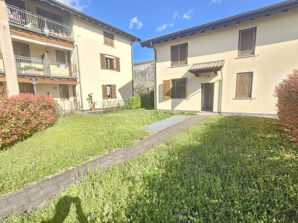 Villa a Casatenovo in Via Dante Alighieri, 3 - Foto 5