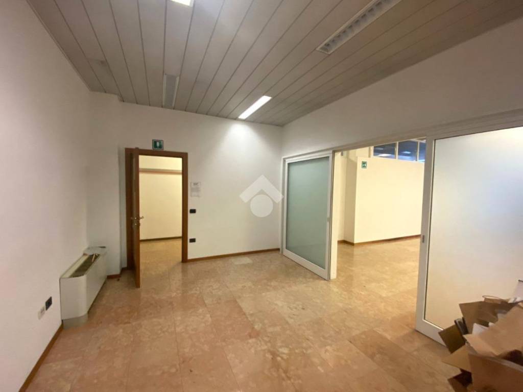 Immobile a Selvazzano dentro in VIA Monte Santo, 9 - Foto 4