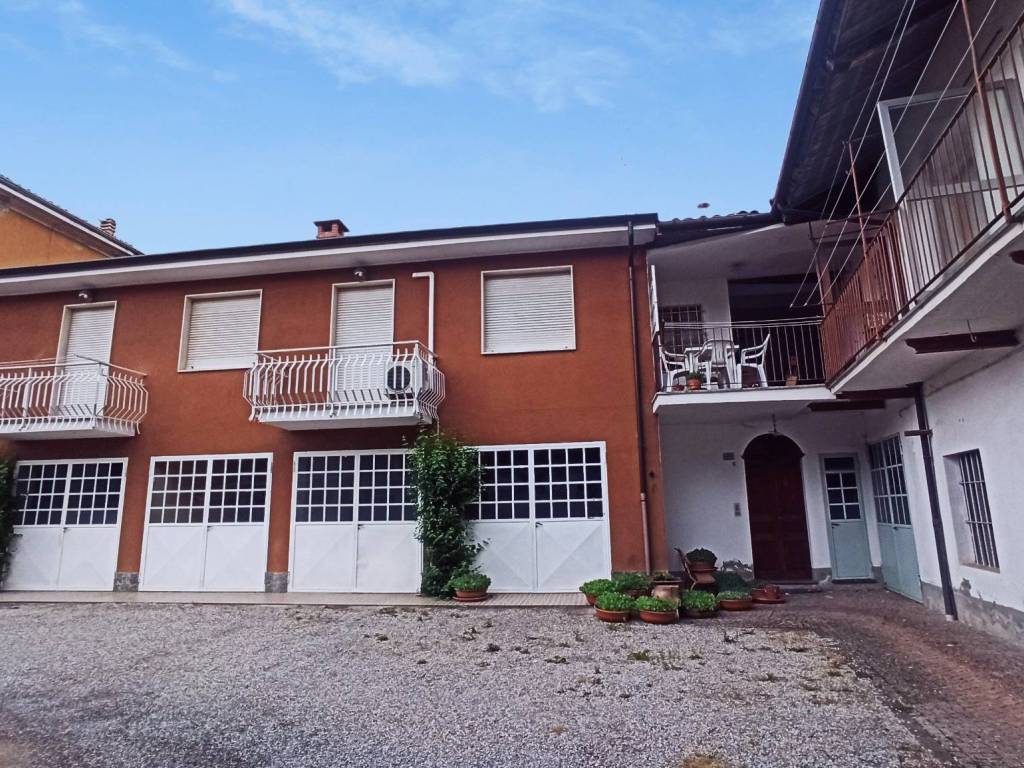 Casa indipendente a Carrù in Via Gerolamo Bella, 5 - Foto 3