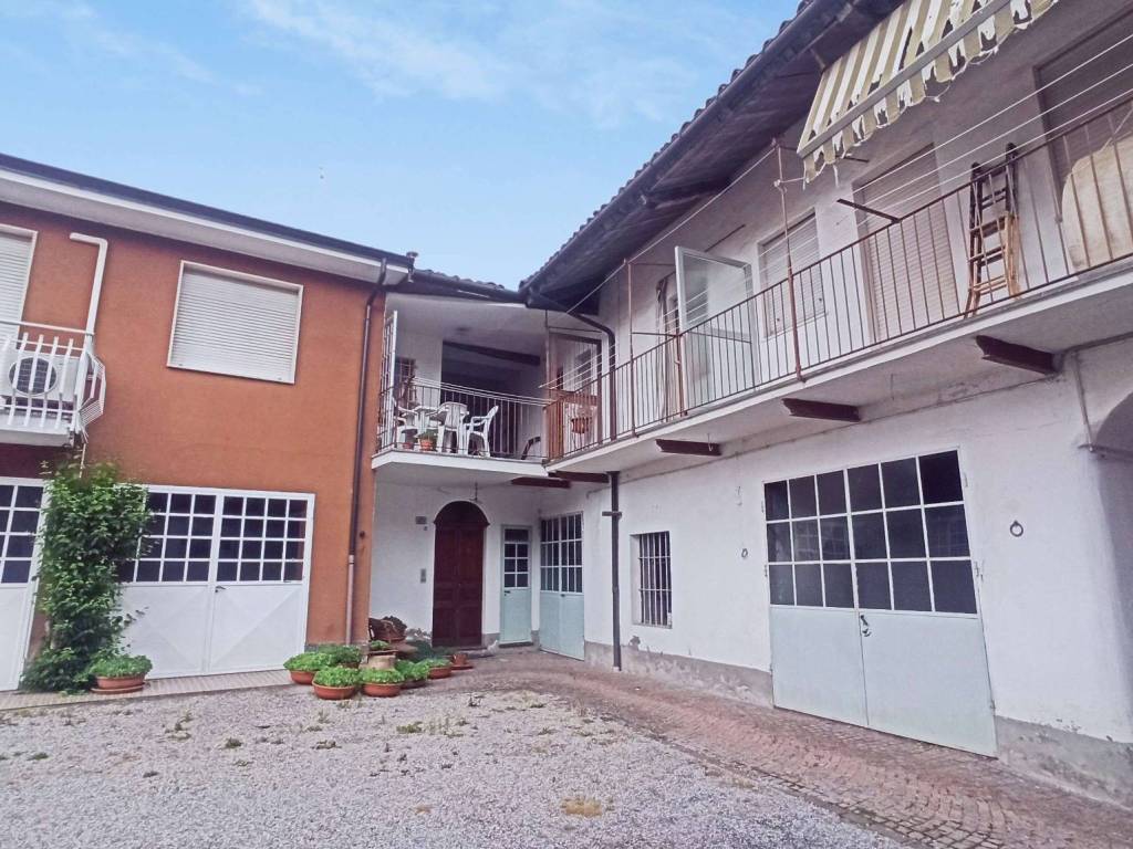 Casa indipendente a Carrù in Via Gerolamo Bella, 5 - Foto 4