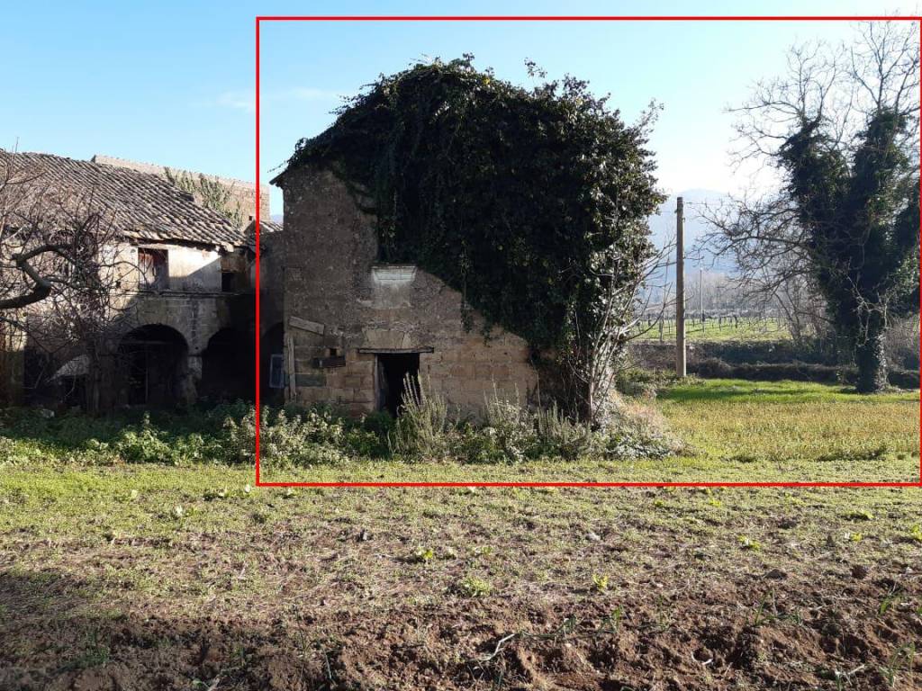 Rustico / casale a Sant'agata de' goti in Strada Provinciale Giro dei Santisi - Foto 2