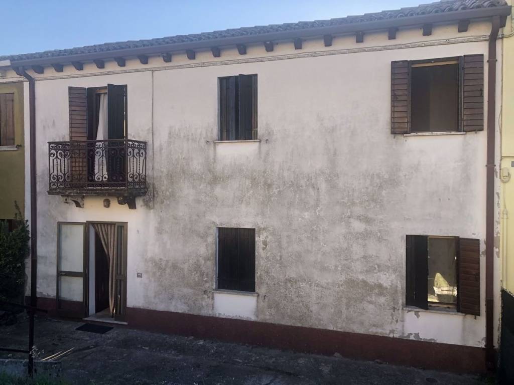 Casa indipendente a Adria in Strada Provinciale Pettorazza Ponte Passetto - Foto 2
