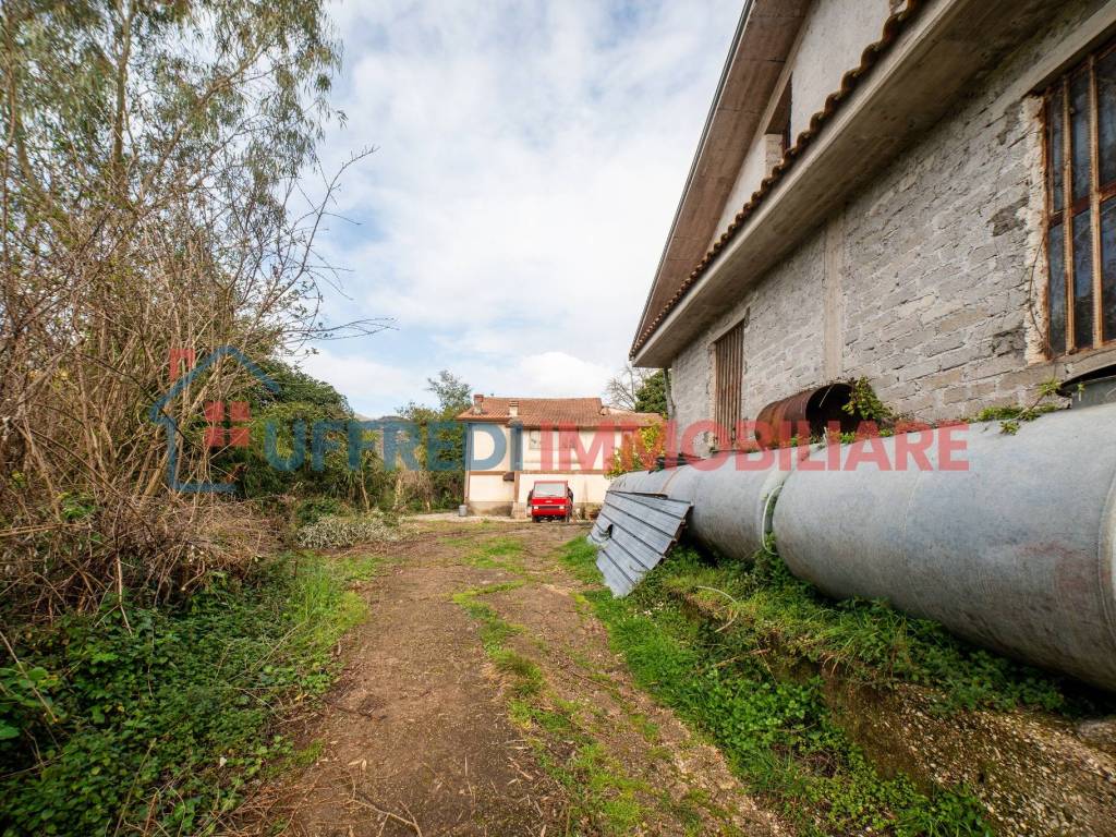 Villa a Giuliano di roma in Via Pietromaggio - Foto 3