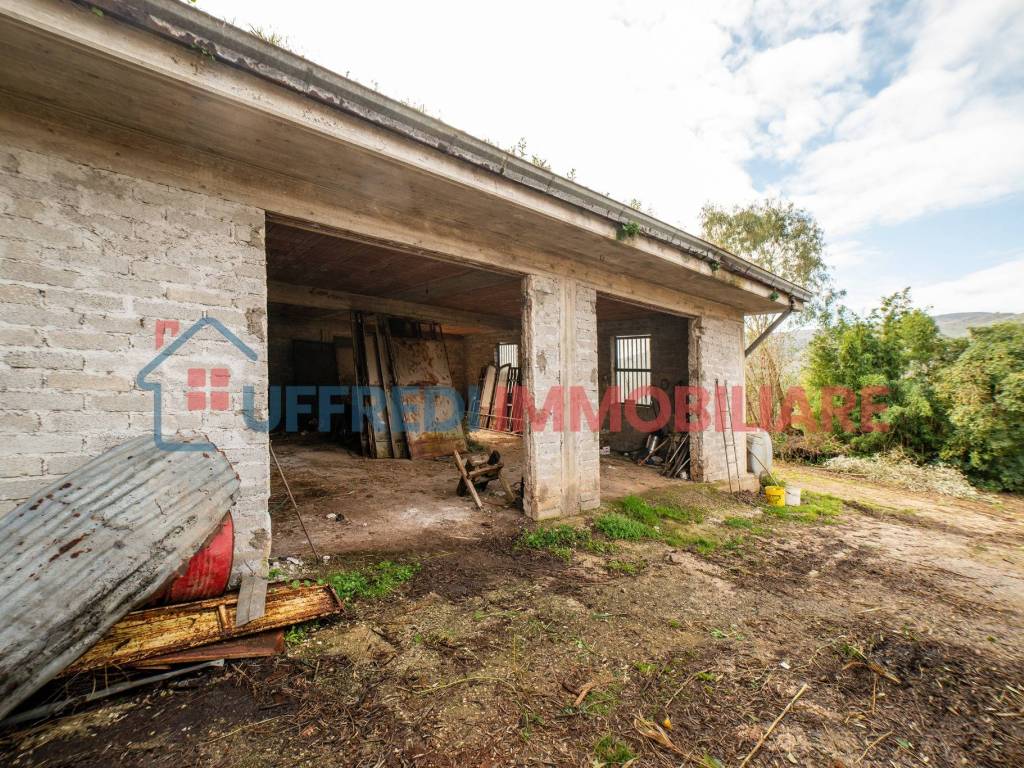 Villa a Giuliano di roma in Via Pietromaggio - Foto 5