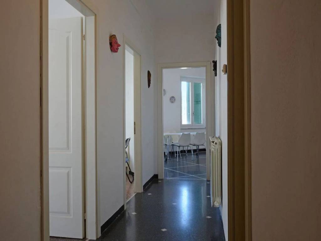 Appartamento a Albissola marina in Viale Faraggiana - Foto 2