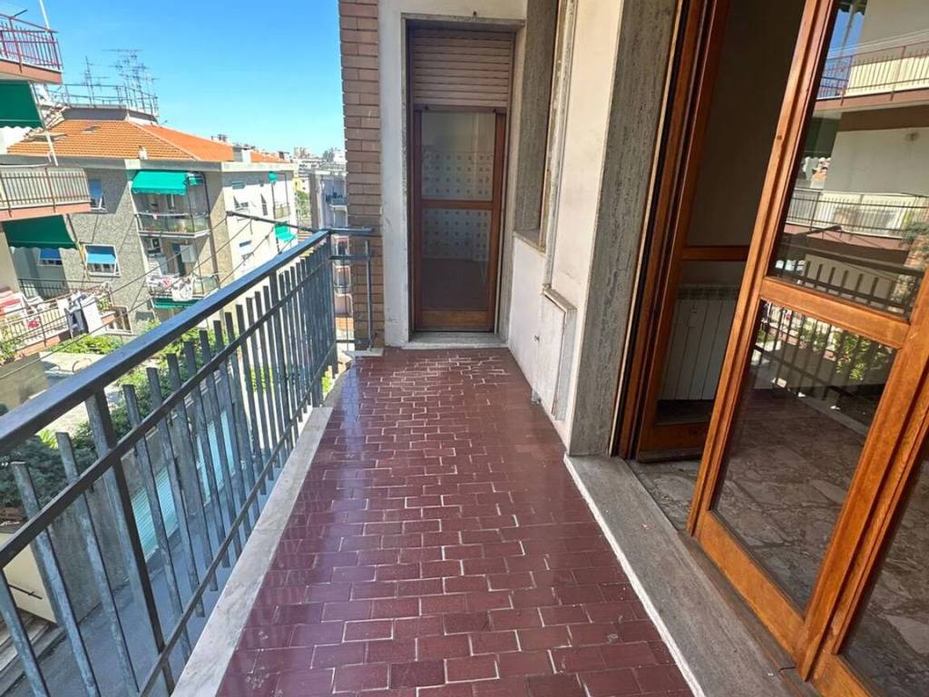 Appartamento a Savona in Via Privata Degli Angeli - Foto 5