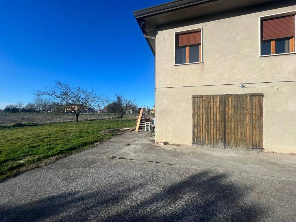Villa a Corbola in Via Sagrati - Foto 2