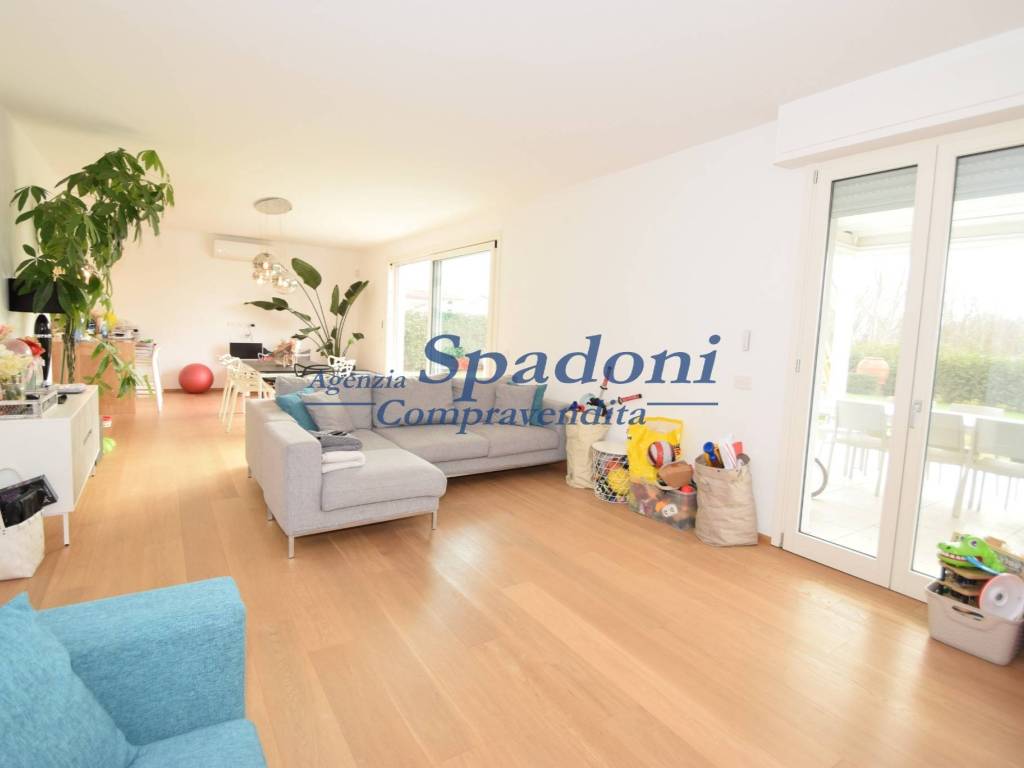 Villa a Massa e cozzile in Via Filippo Turati, 3 - Foto 5
