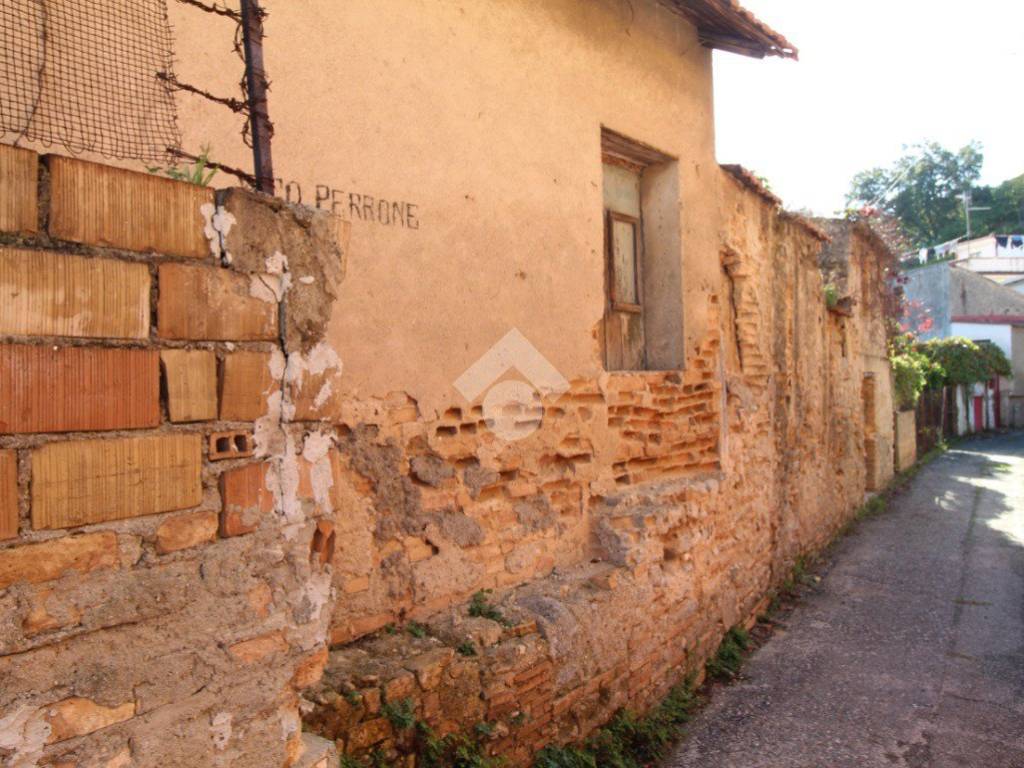 Rustico / casale a Reggio calabria in Vico Perrone, 17 - Foto 3