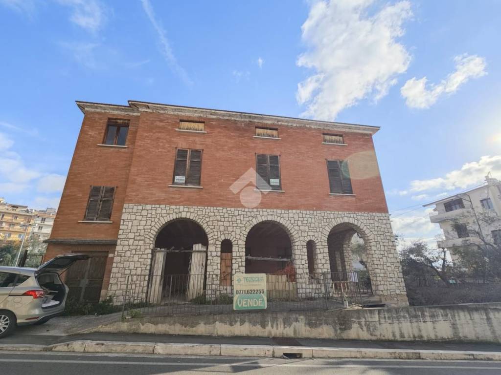 Villa a Castelforte in Via Giuseppe Garibaldi, 229 - Foto 3