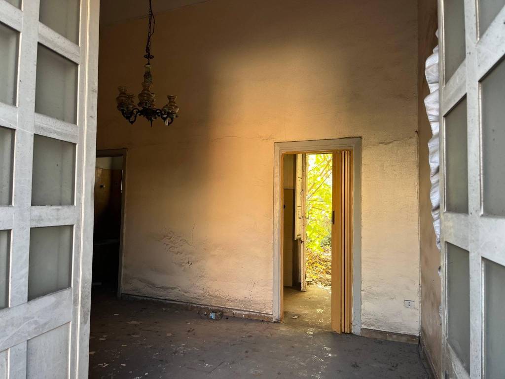 Casa indipendente a Casalnuovo di napoli in Via Vittorio Emanuele III - Foto 4