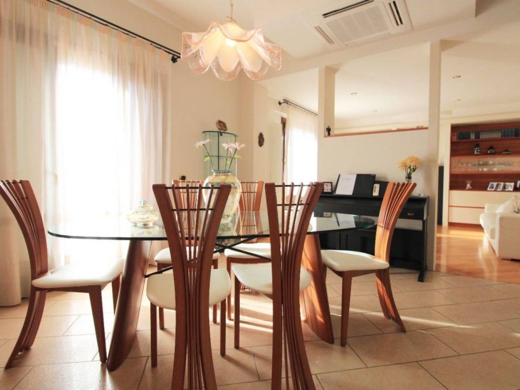 Villa a San polo d'enza in Via Fratelli Cervi, 48 - Foto 2