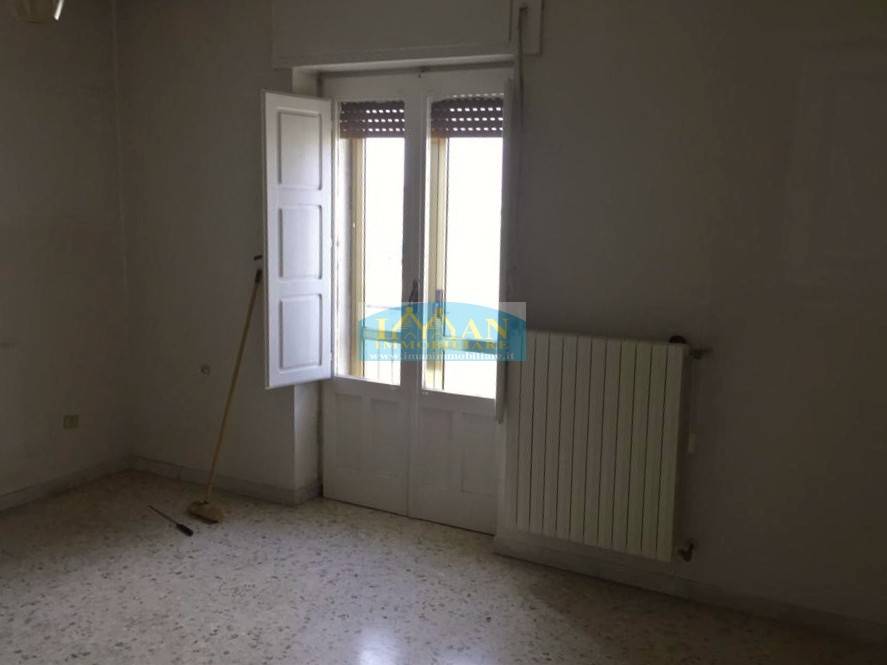 Appartamento a Ceglie messapica in Via Leonardo da Vinci - Foto 5
