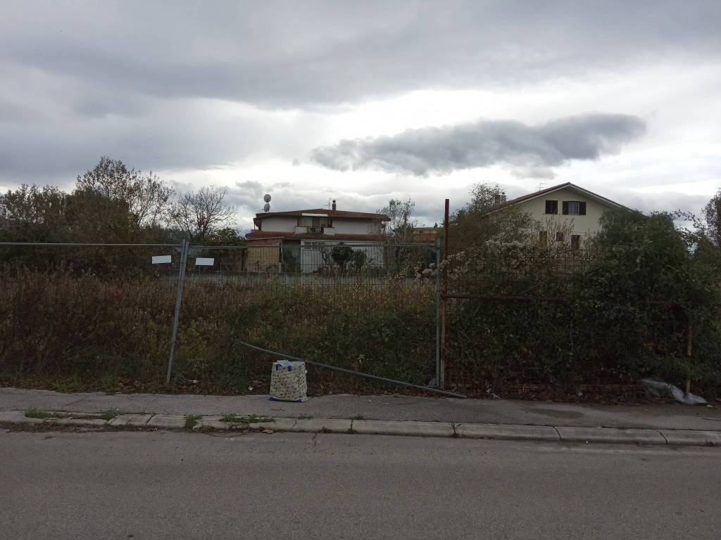 Terreno a Ortona in Strada Provinciale Santa Liberata-Tamarete - Foto 2