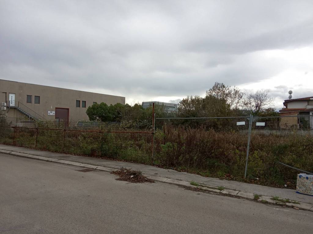 Terreno a Ortona in Strada Provinciale Santa Liberata-Tamarete - Foto 5