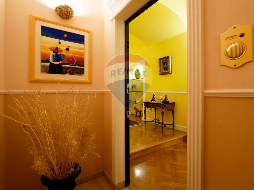 Casa indipendente a Barletta in Corso Vittorio Emanuele, 58 - Foto 3