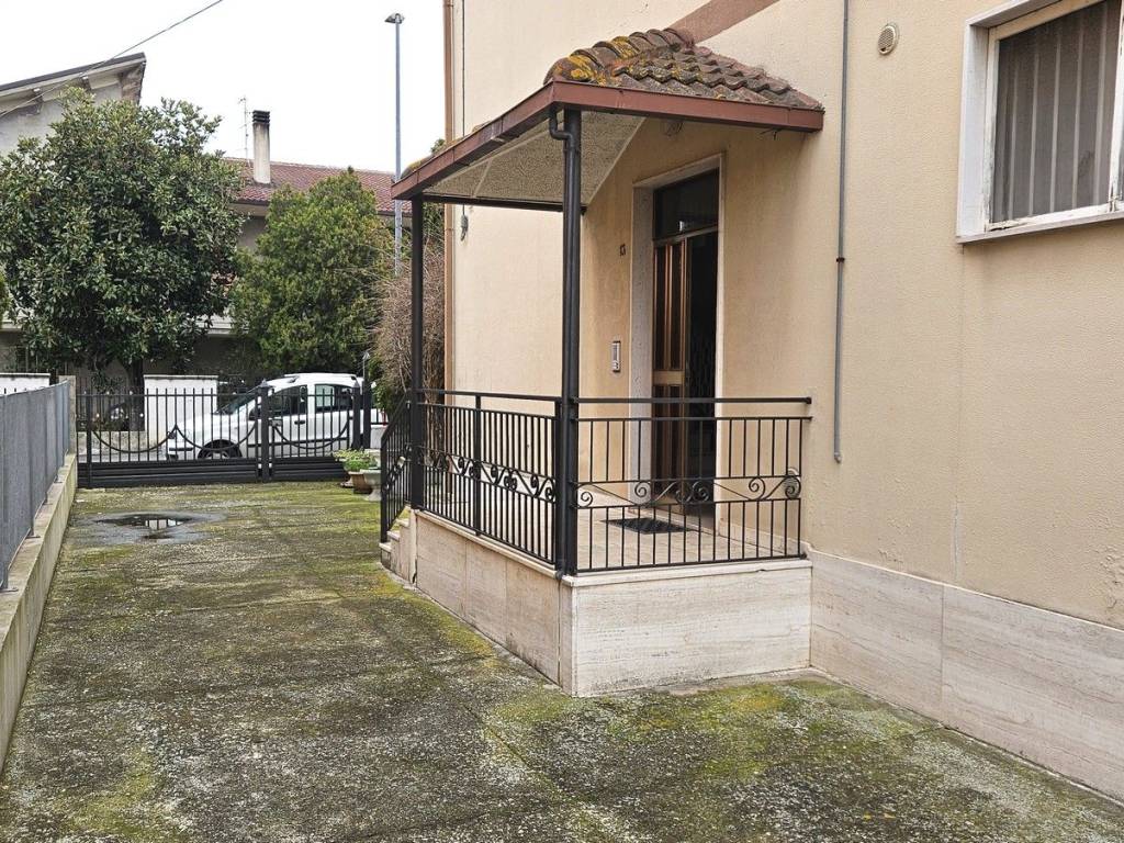 Villa a Cepagatti in Via Venezia, 13 - Foto 5
