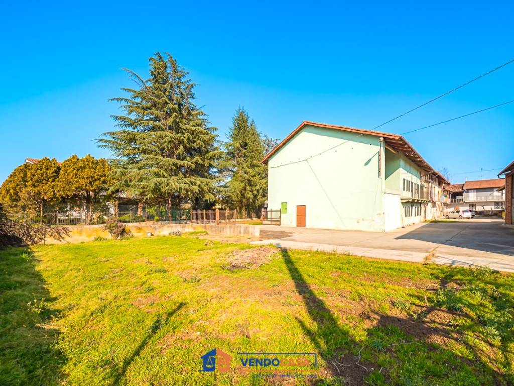 Villa a Narzole in Via Camillo Benso di Cavour, 222 - Foto 2