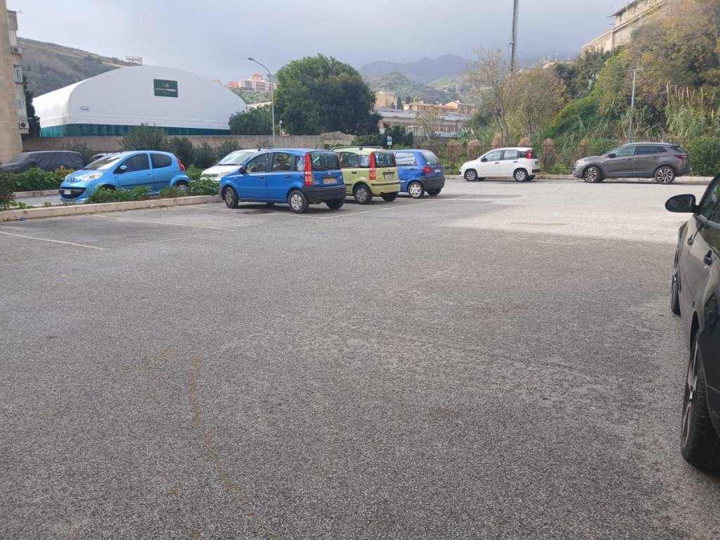 Appartamento a Messina in Viale Gazzi - Foto 2