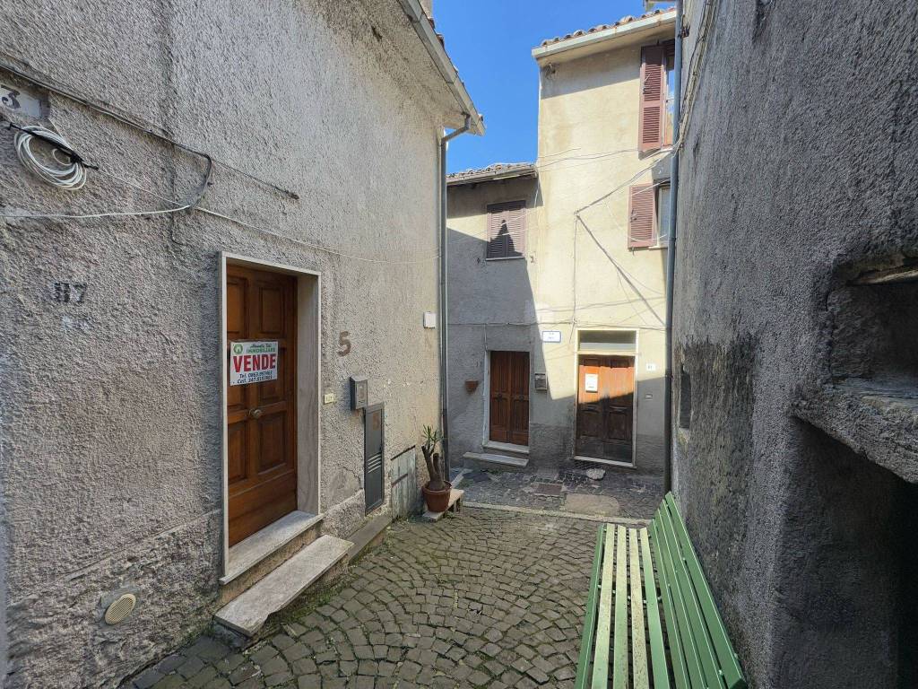 Casa indipendente a Carsoli in Via degli Orti - Foto 2