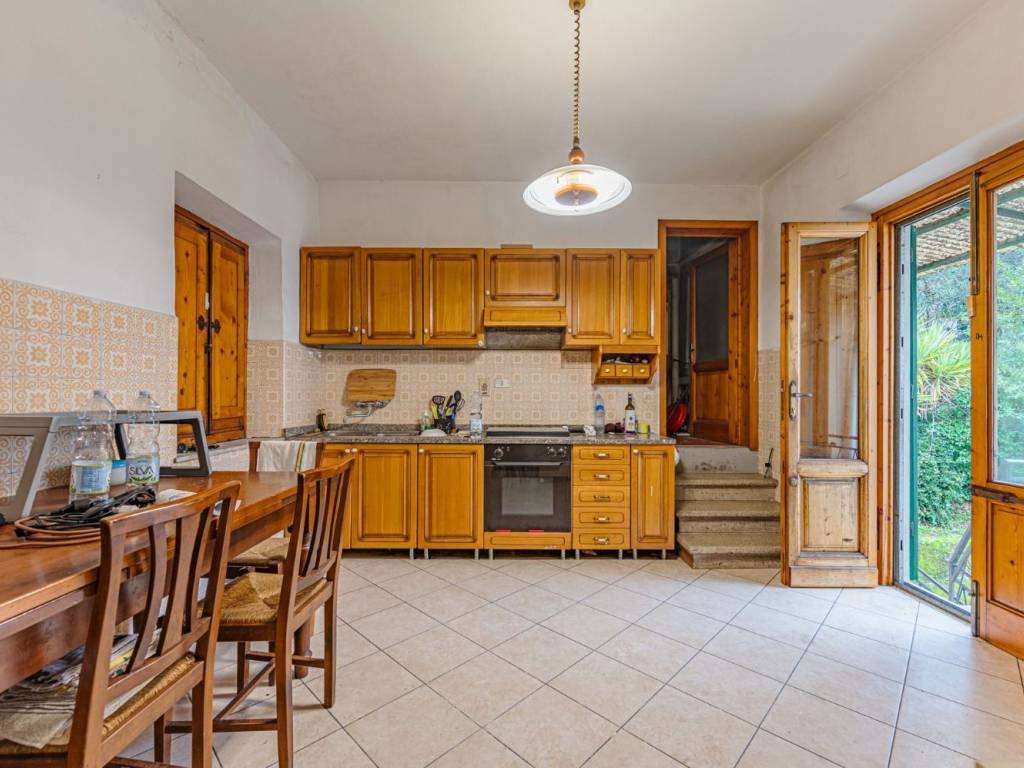 Appartamento a Serravalle pistoiese in Via Lucchese - Foto 3