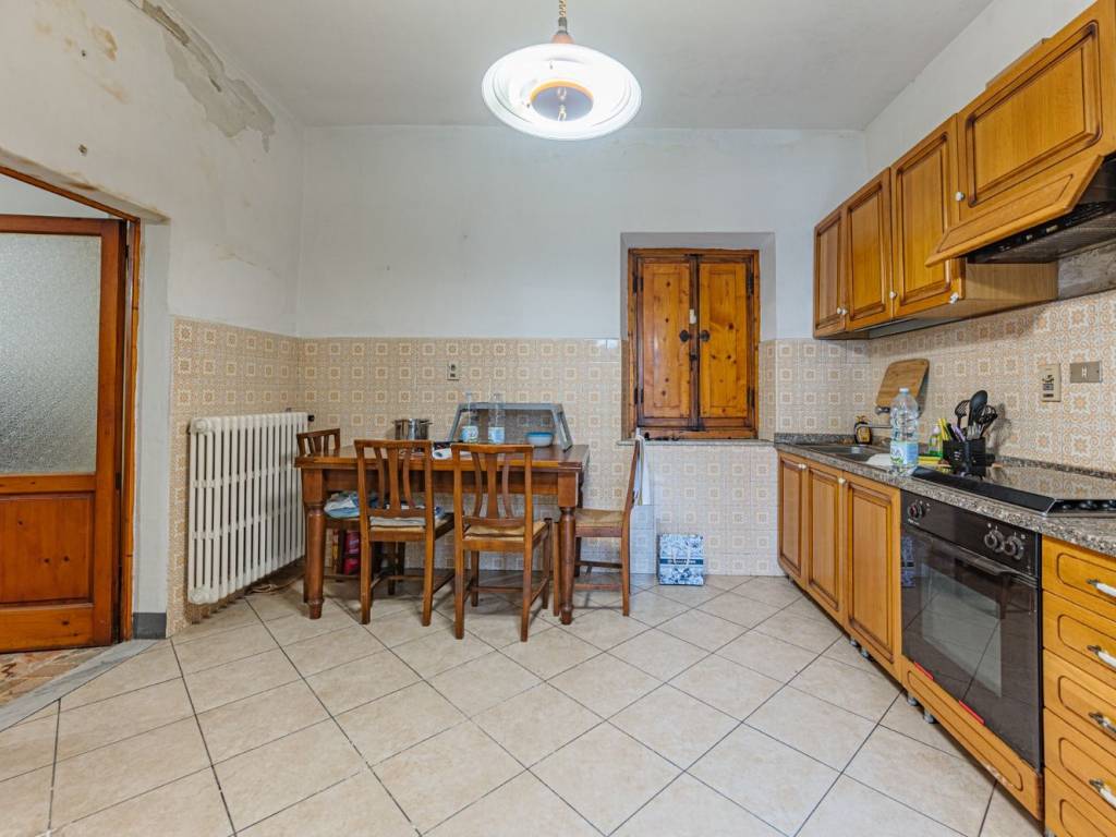 Appartamento a Serravalle pistoiese in Via Lucchese - Foto 4