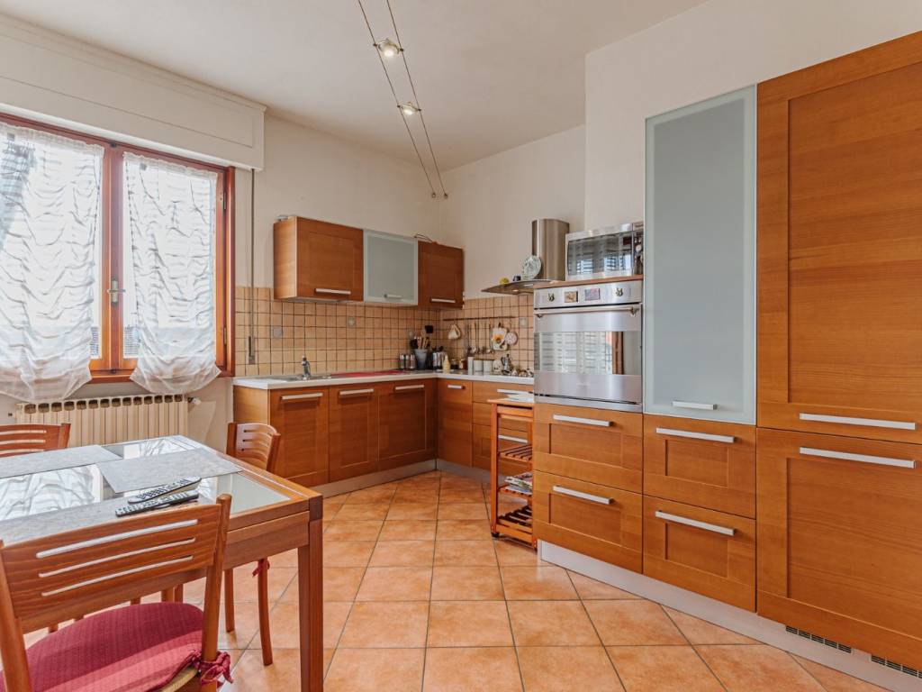 Appartamento a Quarrata in Via Bettino Ricasoli - Foto 2