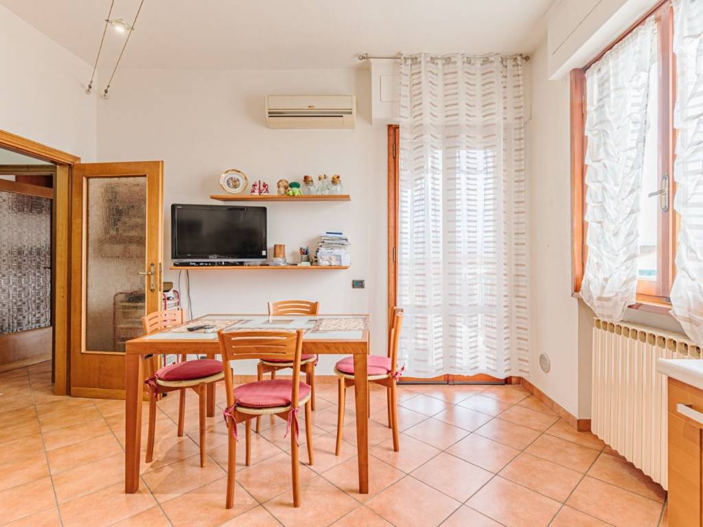 Appartamento a Quarrata in Via Bettino Ricasoli - Foto 3