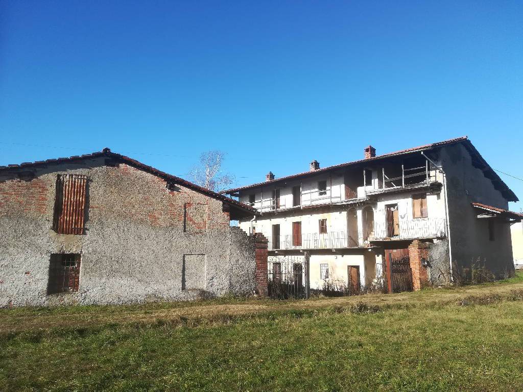 Rustico / casale a Oleggio - Foto 2
