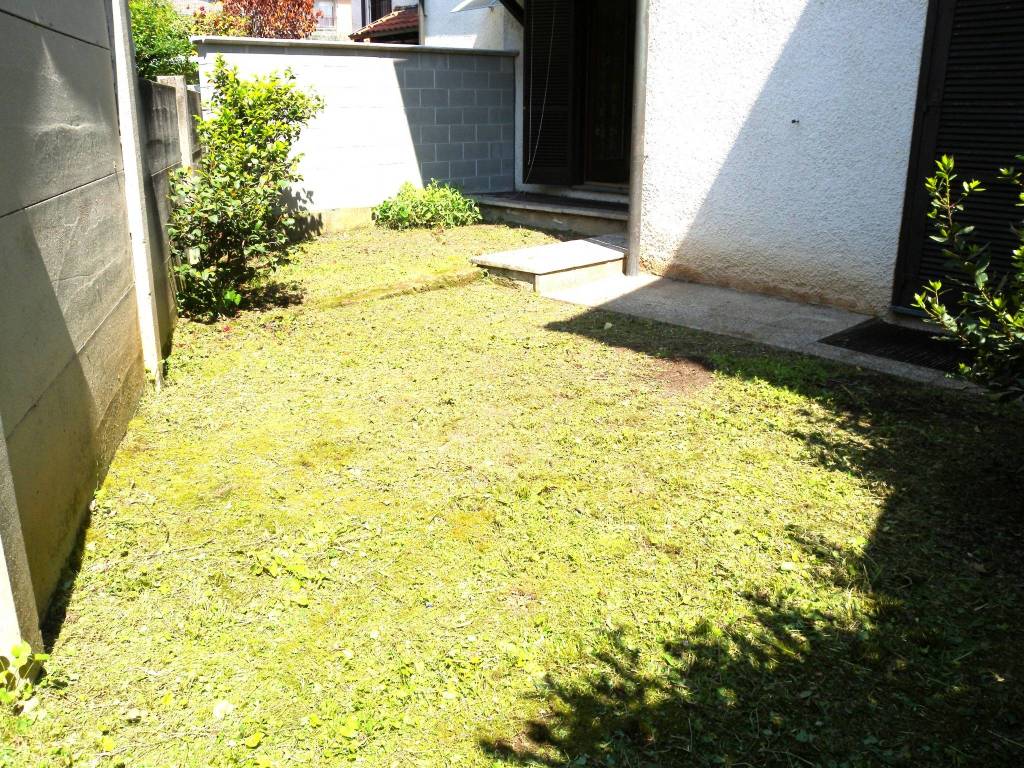 Villetta a schiera a Origgio in Via Sant'Ambrogio, 16 - Foto 2