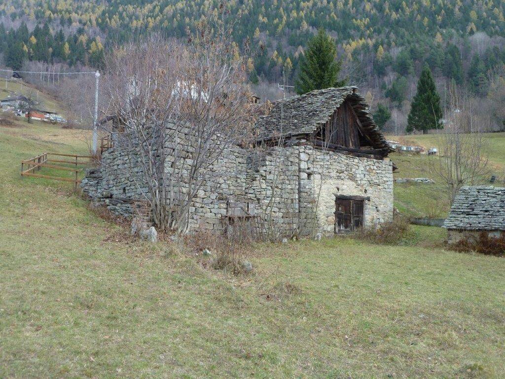 Rustico / casale a Varzo in Strada San Domenico, - - Foto 2
