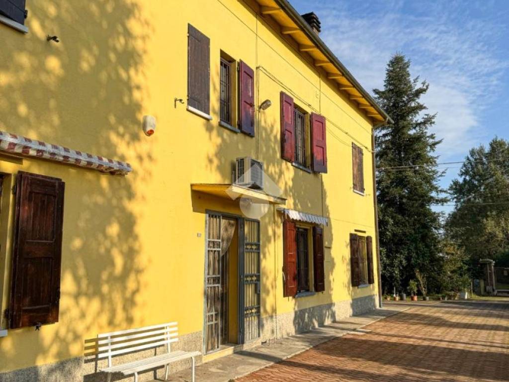 Casa indipendente a Calderara di reno in Via Valli, 27 - Foto 1