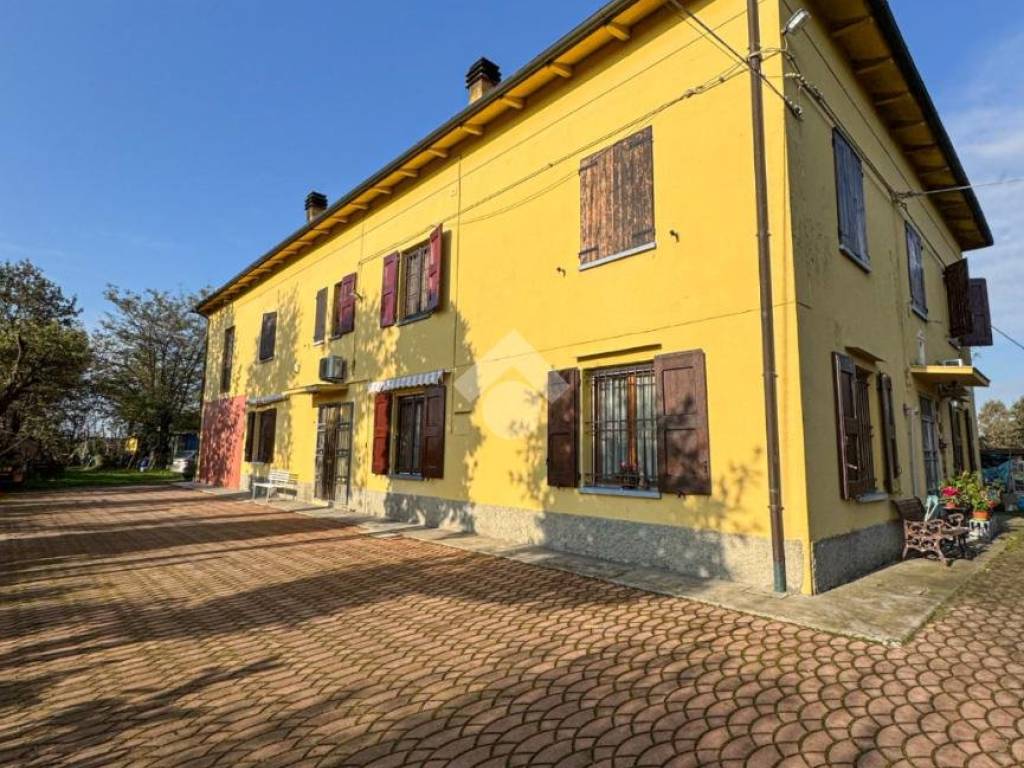 Casa indipendente a Calderara di reno in Via Valli, 27 - Foto 2