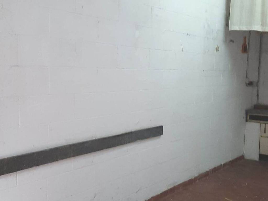 Box / garage a Nichelino in Via Giuseppe Giacosa, 12 - Foto 4