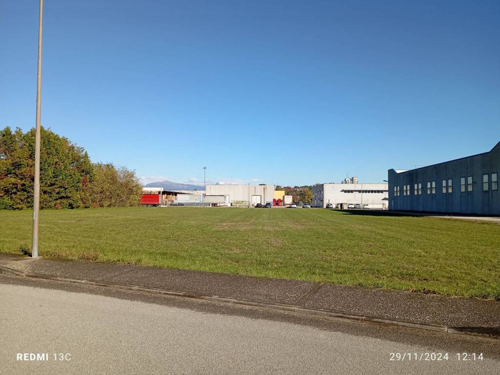 Terreno a Buttrio in via Guglielmo Marcon, Buttrio - Foto 3