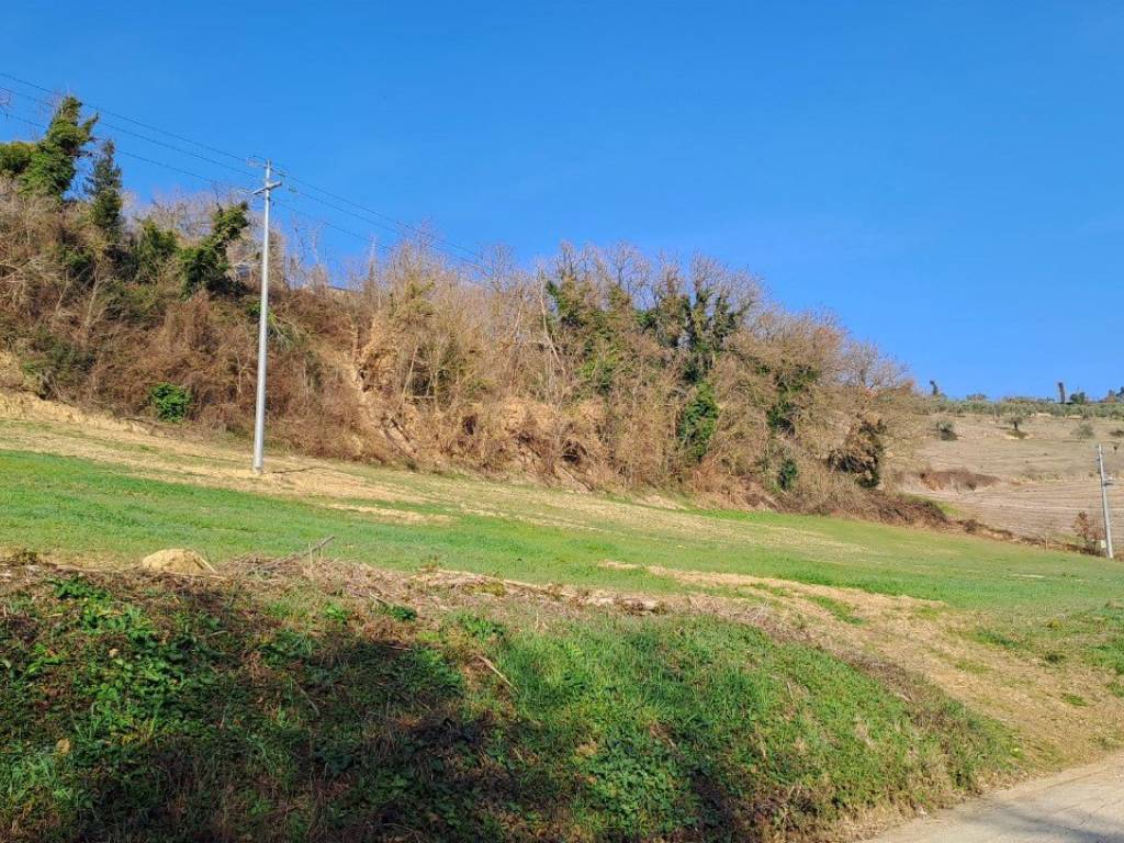 Terreno a Pesaro in Strada Molino Maggiotti - Foto 2