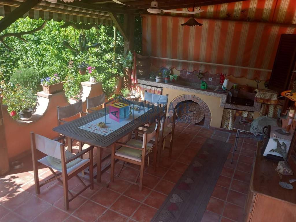 Casa indipendente a Rosignano marittimo in Via Pietro Nenni - Foto 2