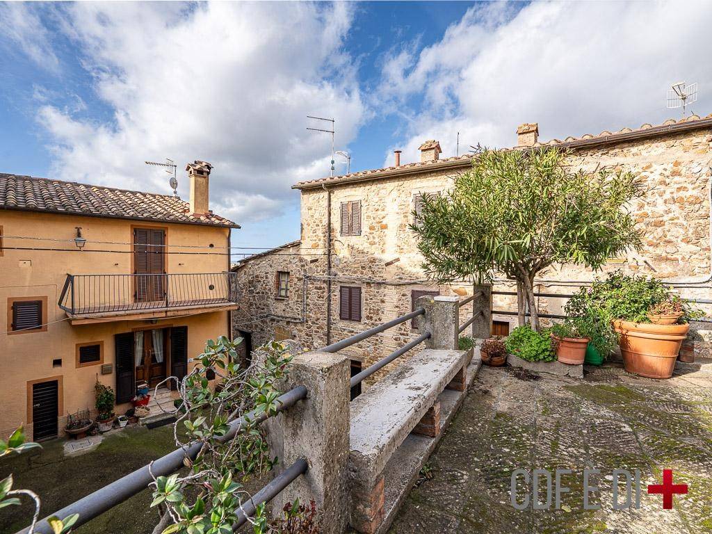 Appartamento a Massa marittima in Piazza della Cisterna - Foto 5