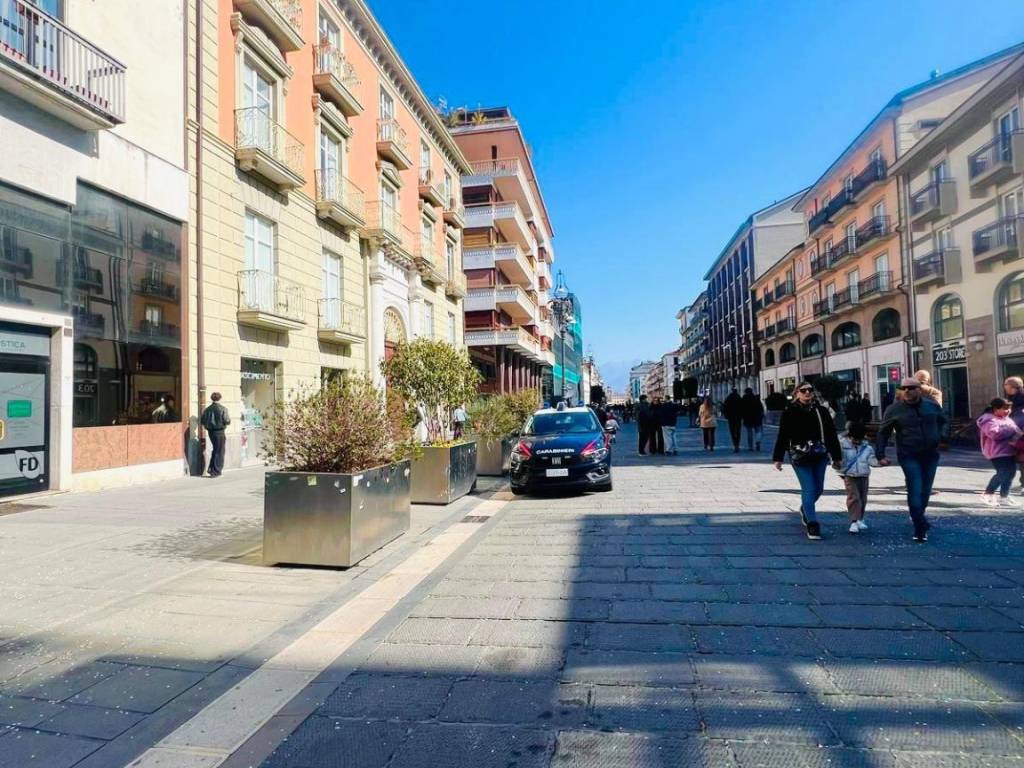 Appartamento a Avellino in Corso Vittorio Emanuele II - Foto 4