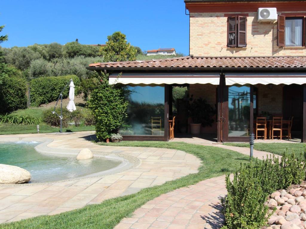 Rustico / casale a Castelfidardo in Via Amilcare Ponchielli - Foto 2