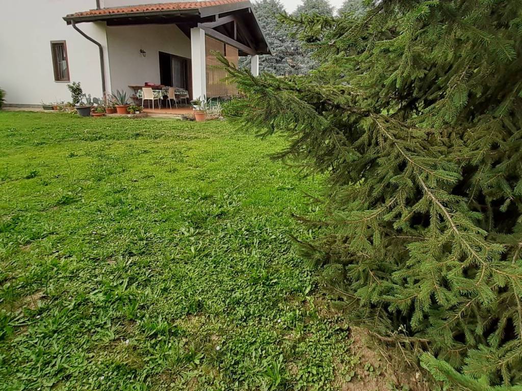 Villa a Fenegrò in Via Trieste - Foto 3