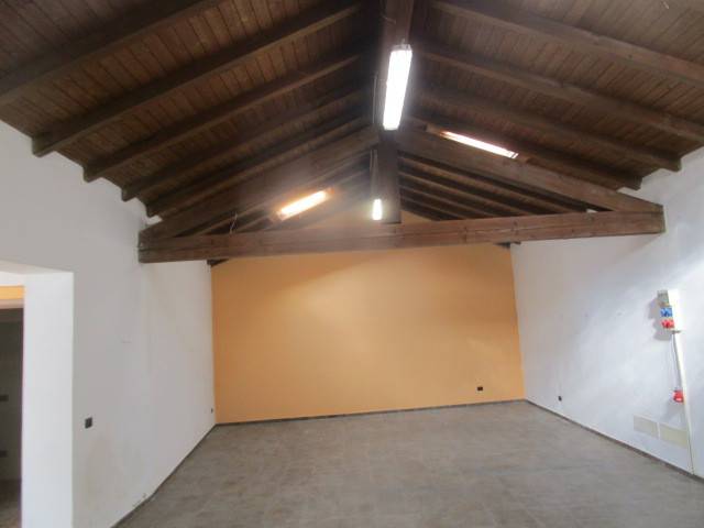 Immobile a Cassano magnago in Via 4 Novembre - Foto 2
